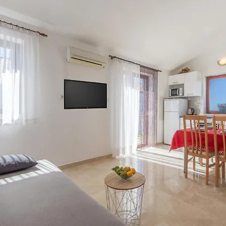 Anna Rogoznica (Sibenik-Knin)