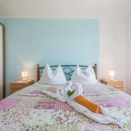 Anna Apartment