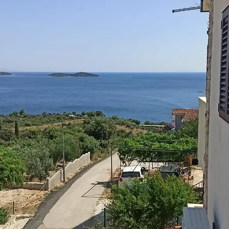 公寓 Anna 罗戈兹尼察